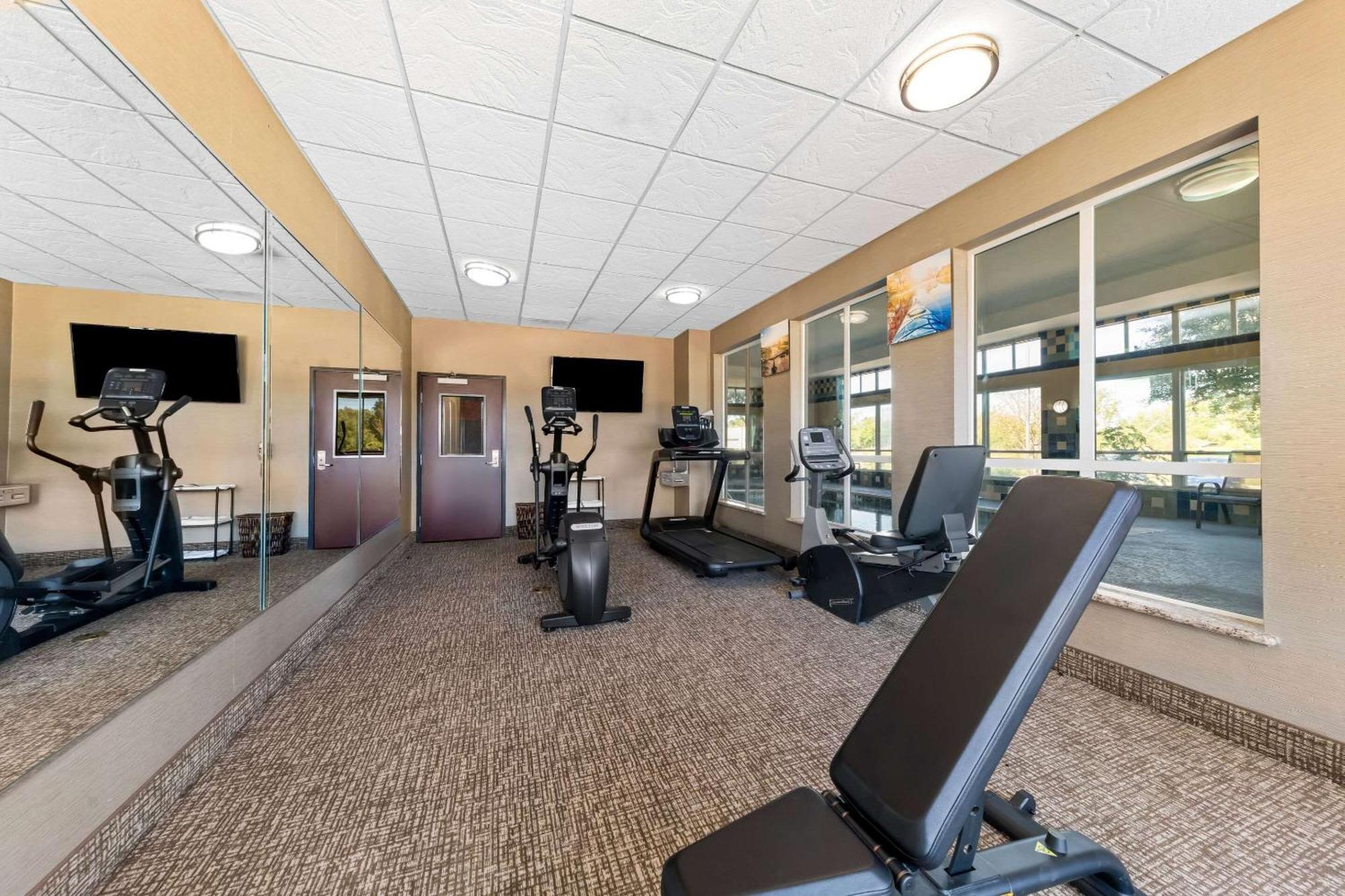 Comfort Inn & Suites Near Lake Lewisville Corinth Ngoại thất bức ảnh