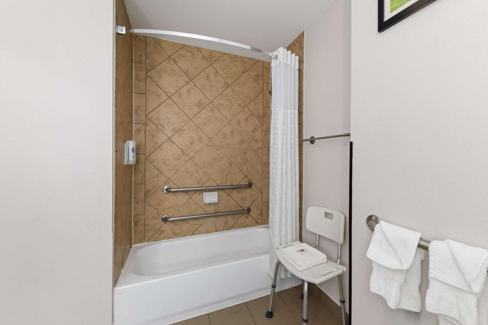 Comfort Inn & Suites Near Lake Lewisville Corinth Ngoại thất bức ảnh